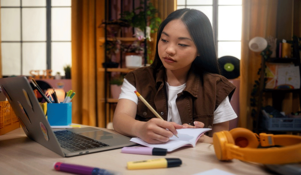 Challenges and Solutions in Research and Thesis Writing